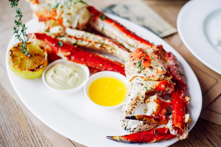 the ultimate guide to selecting preparing and enjoying crab legs
